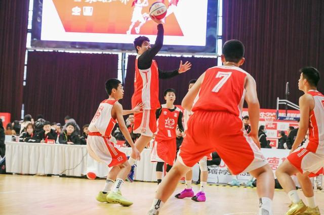 精彩盛宴！中国篮球联赛上演实力对抗